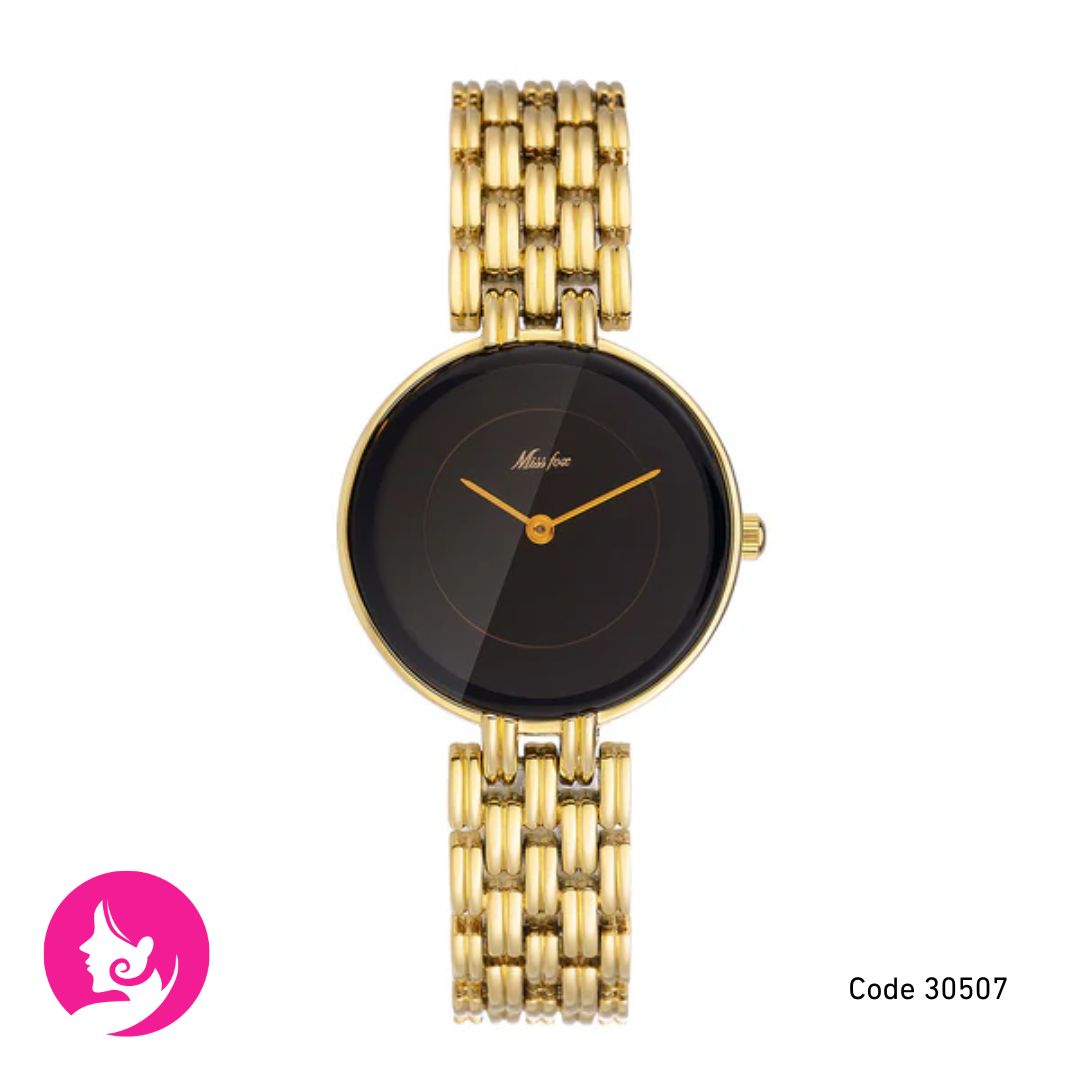 Chic Round Quartz Watch – Effortless Style for Every Moment