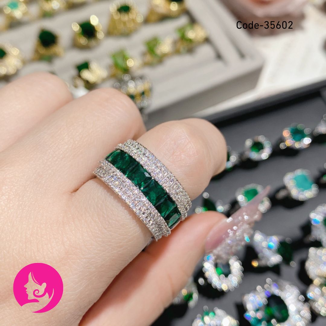 Turkish Finger Ring Green Crystal Luxury Stone and Antique Silver Vintage Punk Style Adjustable Size 6