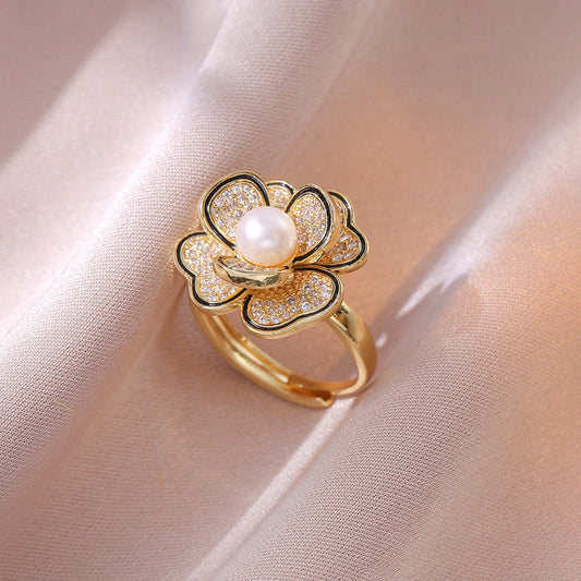 Hando Flower Freshwater Pearl Ring – Elegant Stainless Steel Petal Design