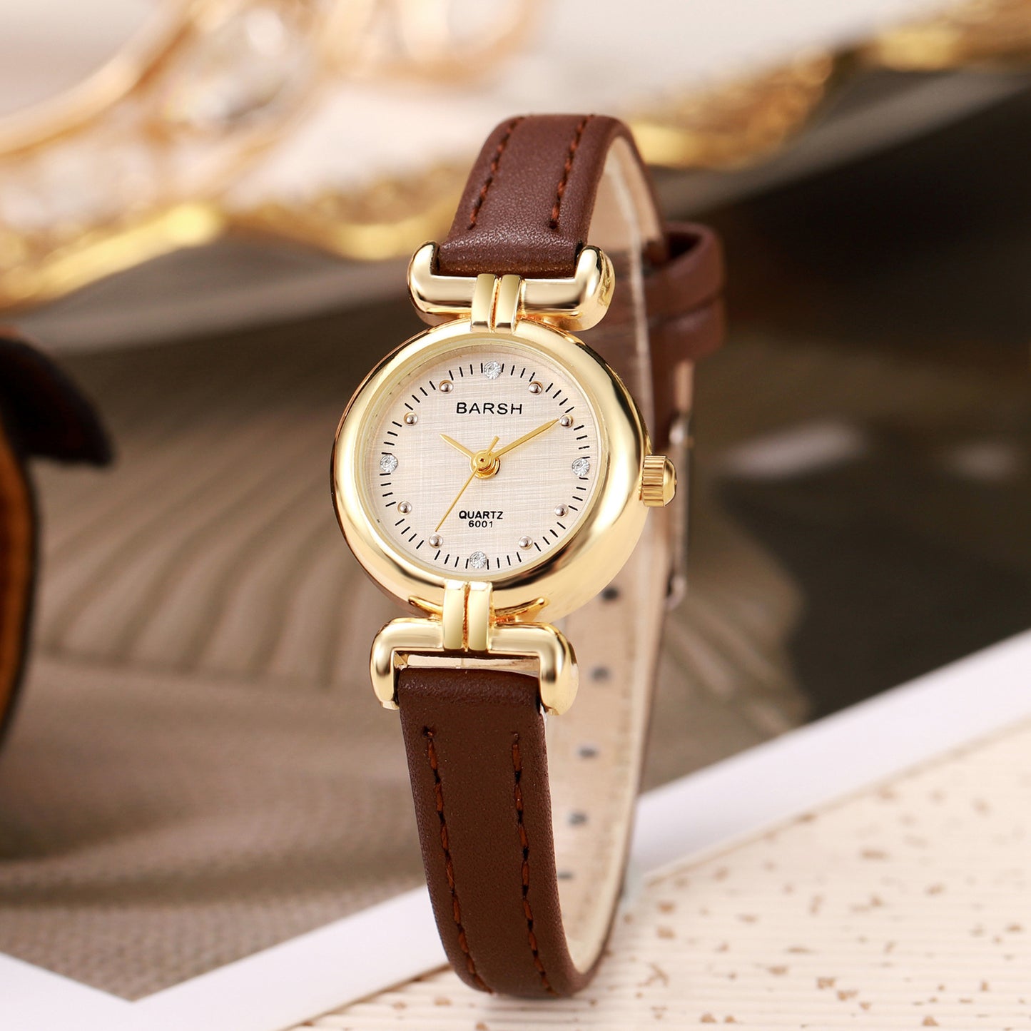 Women’s Small Dial Quartz Watch – Elegant PU Strap Classic Timepiece