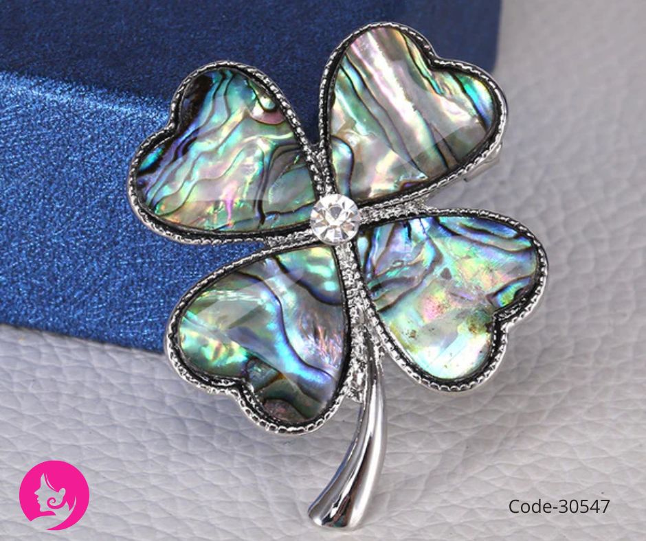 Berry Jewelry Silver 4-Leaf Clover Brooch – Korean Style Lucky Charm Pin for Women 🌸