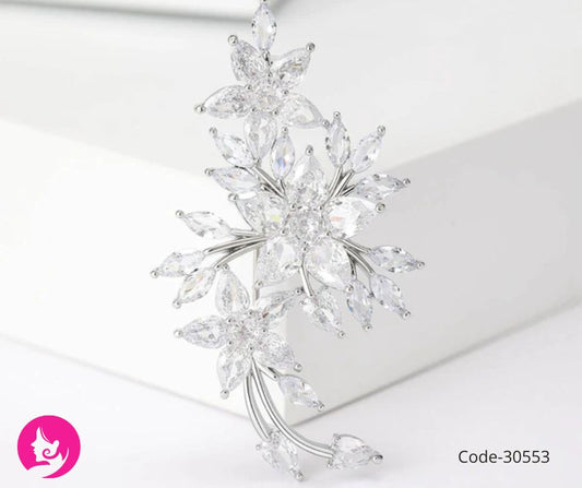 Elegant Zirconium Flower Brooch in Gold & Silver – Simple Charm