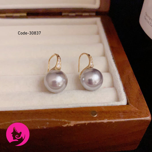 Minimal Zircon Grey Stud Earrings – Simple Everyday Copper Jewelry for Women