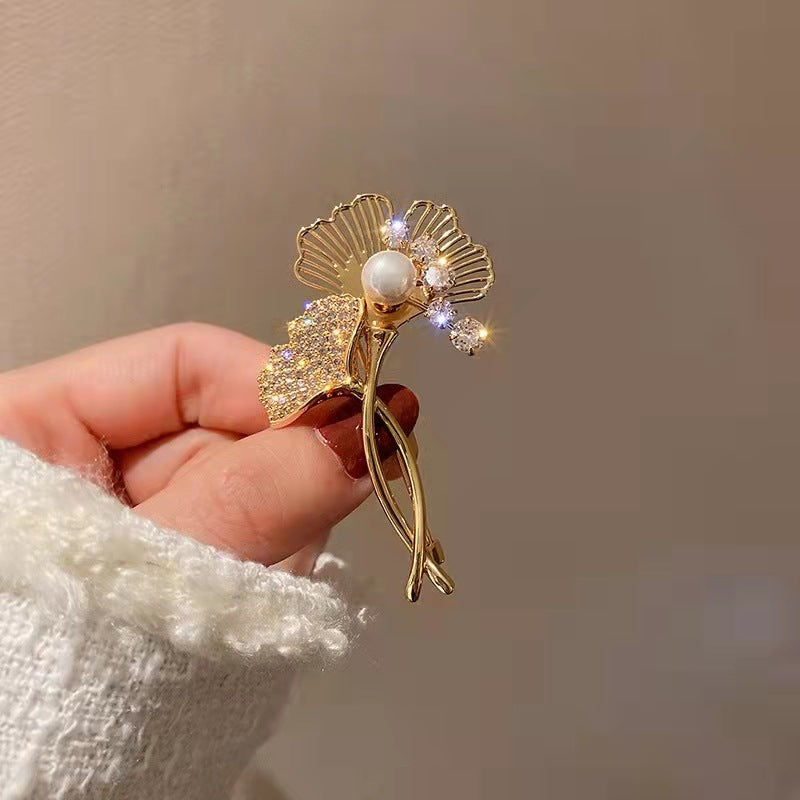 Elegant Tulip Flower Brooch Set for Women – Korean Style Floral Alloy Pin, Fashion Clothing & Scarf Accessory