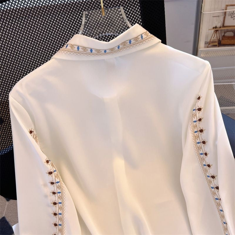 Long Sleeve White Fashion Retro Temperament Blouse Embroidered Shirt for Women