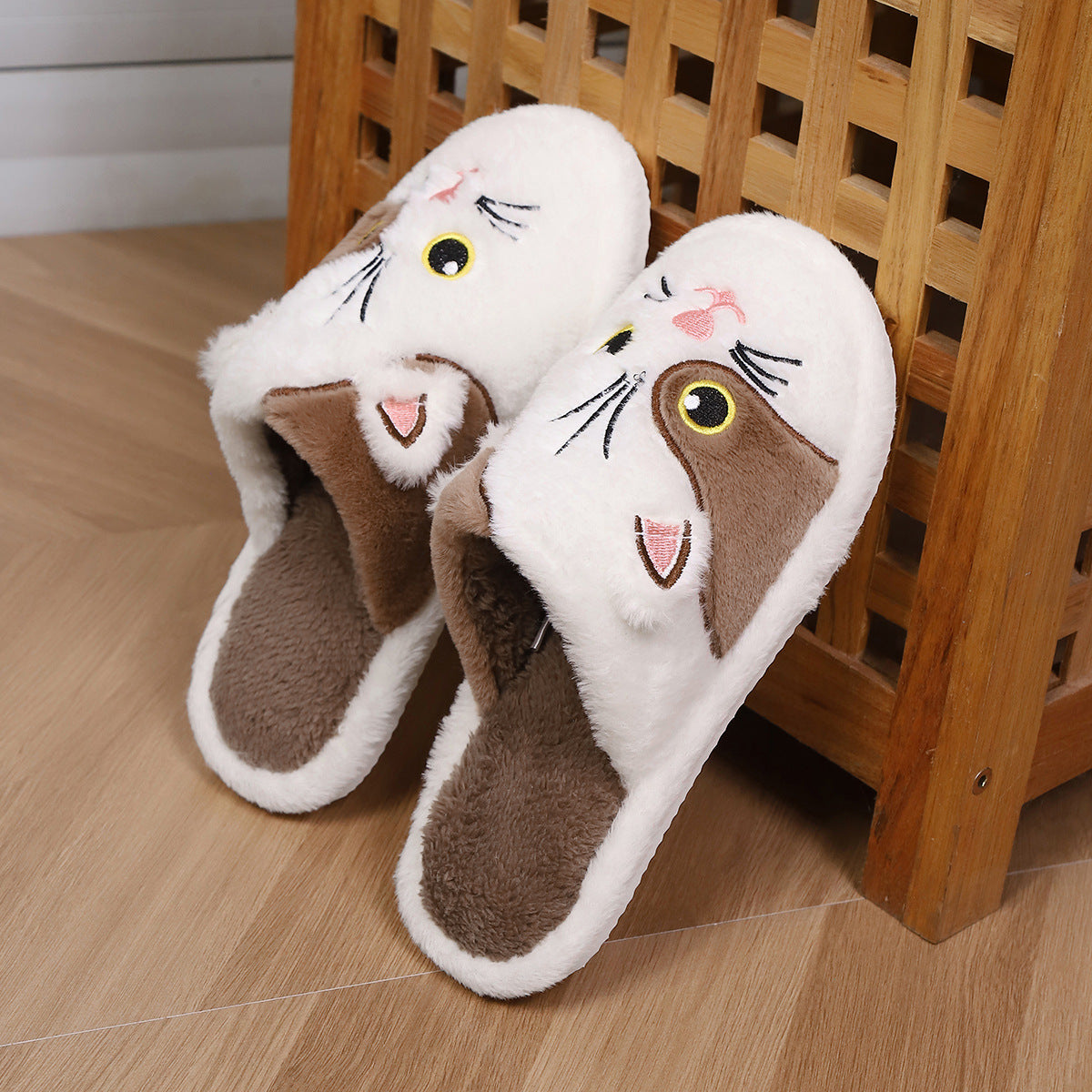 Women's Cotton Slippers Simple Design Shoes Winter Cartoon Thickened Indoor Home Use Furry Slippers