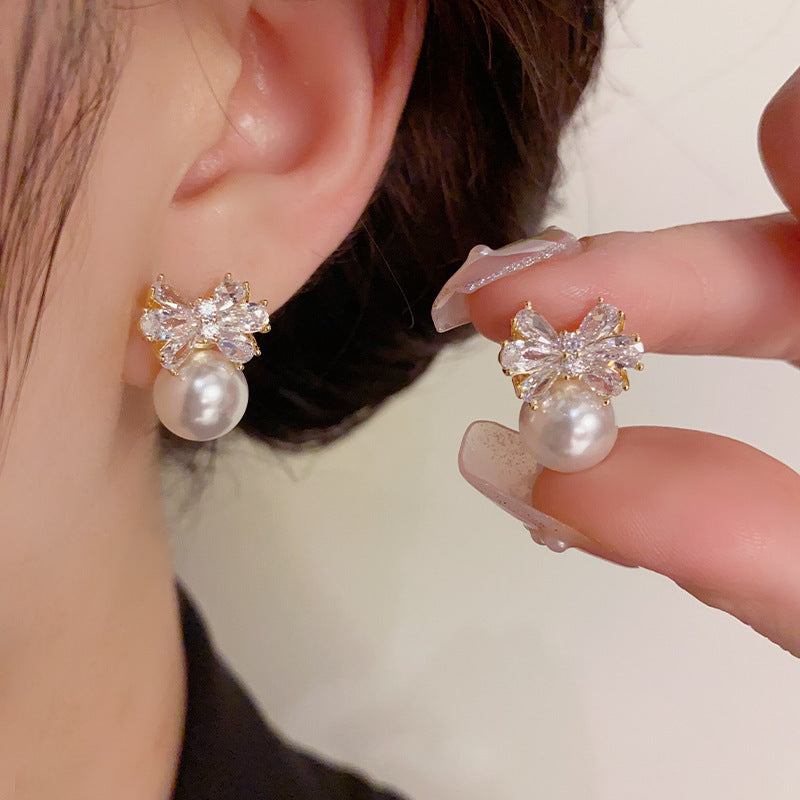 Three-Dimensional Pearl Bow Earrings – Premium Gold-Plated Korean Style