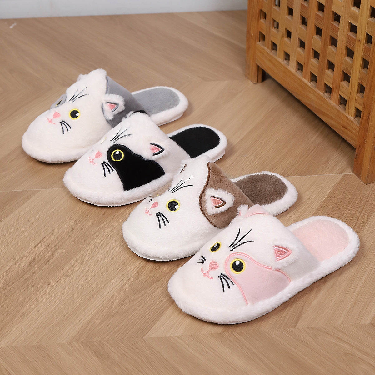Women's Cotton Slippers Simple Design Shoes Winter Cartoon Thickened Indoor Home Use Furry Slippers