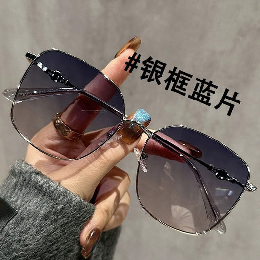 Oversized Square Metal Sunglasses for Women | Gold Frame UV400 Gradient Lens