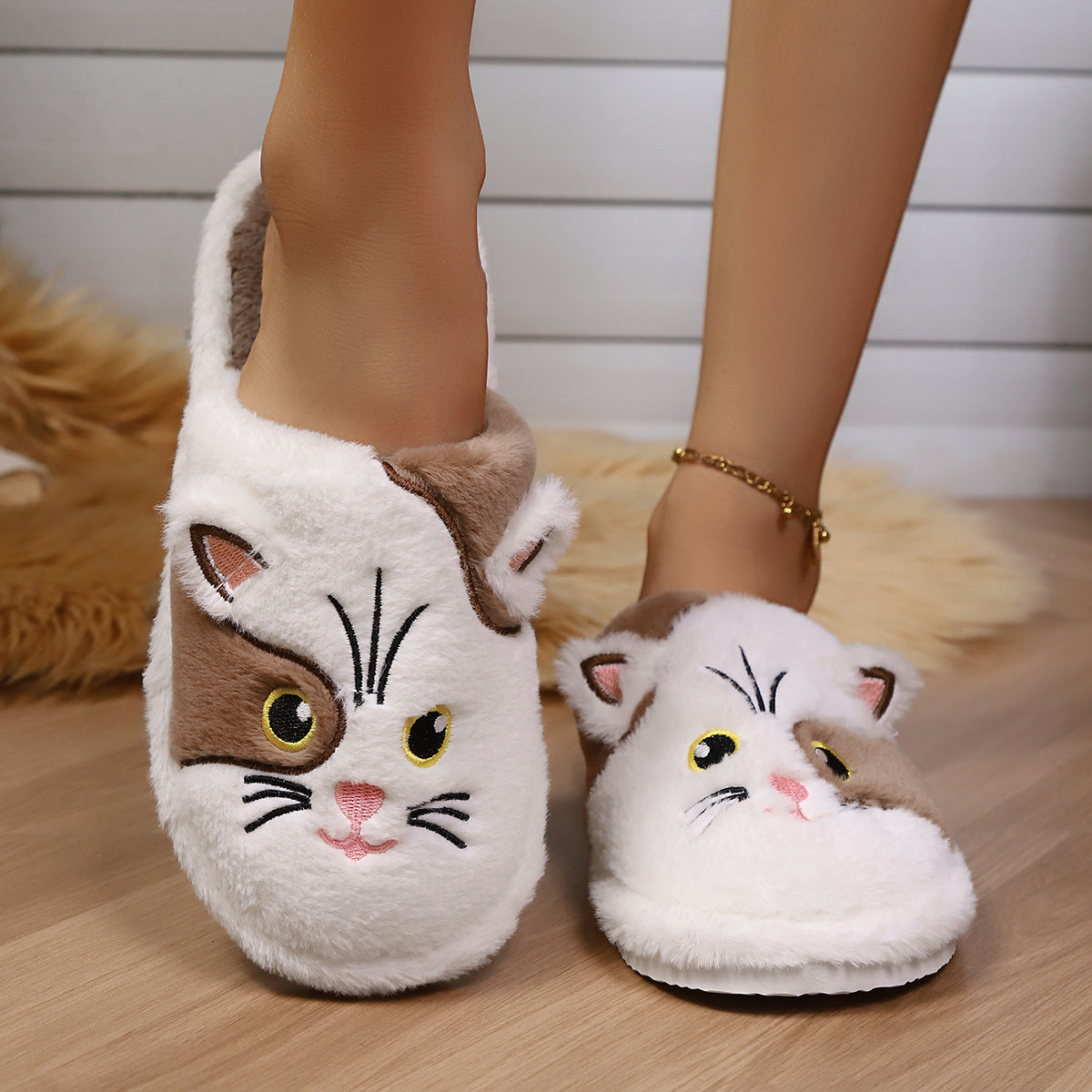 Women's Cotton Slippers Simple Design Shoes Winter Cartoon Thickened Indoor Home Use Furry Slippers